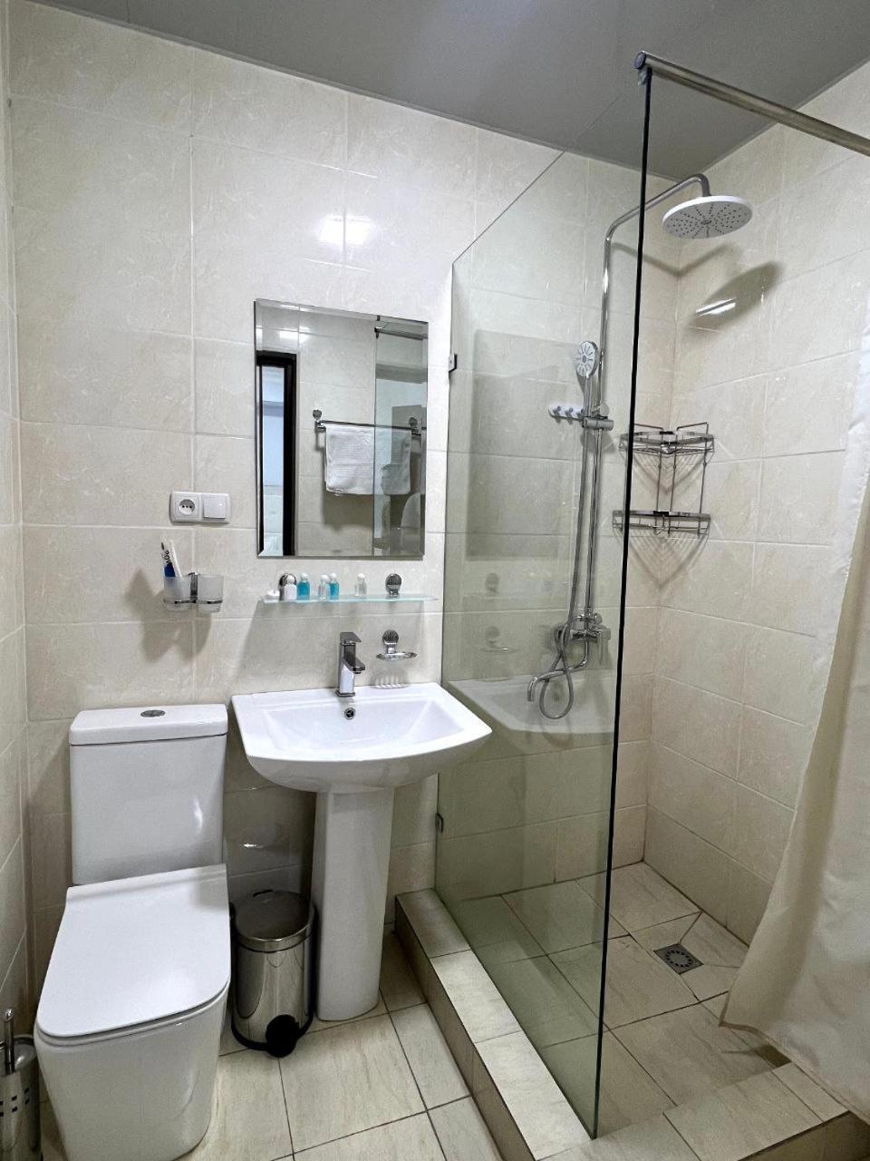 Viva Hotel Ташкент Экстерьер фото